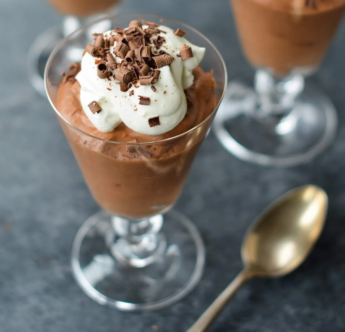 Easy Chocolate Mousse Recipe - Foodrinky