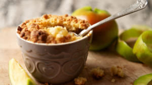 Spicy Fruit Crumble